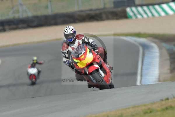 Motorcycle action photographs;donington;donington park leicestershire;donington photographs;event digital images;eventdigitalimages;no limits trackday;peter wileman photography;trackday;trackday digital images;trackday photos