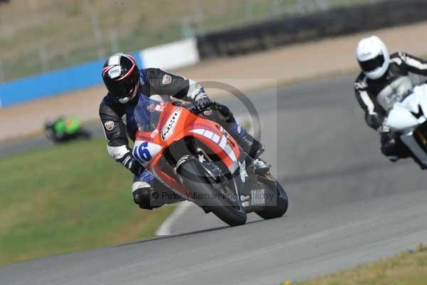 Motorcycle action photographs;donington;donington park leicestershire;donington photographs;event digital images;eventdigitalimages;no limits trackday;peter wileman photography;trackday;trackday digital images;trackday photos