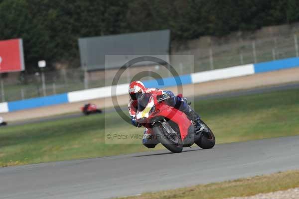 Motorcycle action photographs;donington;donington park leicestershire;donington photographs;event digital images;eventdigitalimages;no limits trackday;peter wileman photography;trackday;trackday digital images;trackday photos