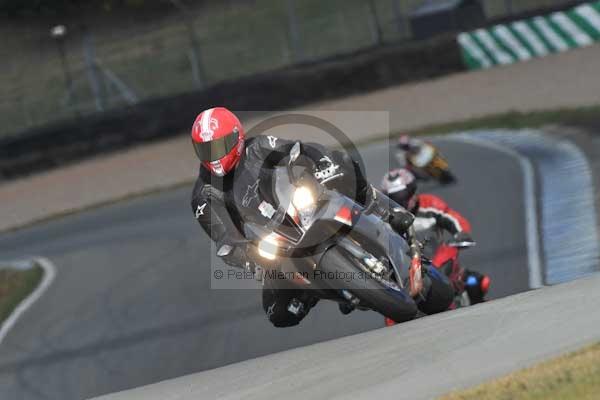 Motorcycle action photographs;donington;donington park leicestershire;donington photographs;event digital images;eventdigitalimages;no limits trackday;peter wileman photography;trackday;trackday digital images;trackday photos