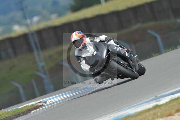 Motorcycle action photographs;donington;donington park leicestershire;donington photographs;event digital images;eventdigitalimages;no limits trackday;peter wileman photography;trackday;trackday digital images;trackday photos