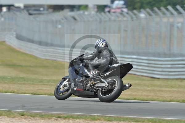 Motorcycle action photographs;donington;donington park leicestershire;donington photographs;event digital images;eventdigitalimages;no limits trackday;peter wileman photography;trackday;trackday digital images;trackday photos