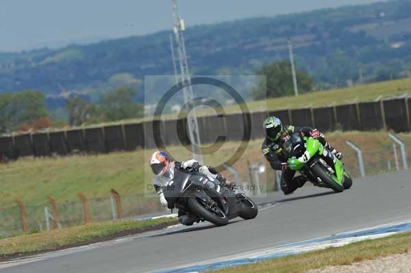 Motorcycle action photographs;donington;donington park leicestershire;donington photographs;event digital images;eventdigitalimages;no limits trackday;peter wileman photography;trackday;trackday digital images;trackday photos
