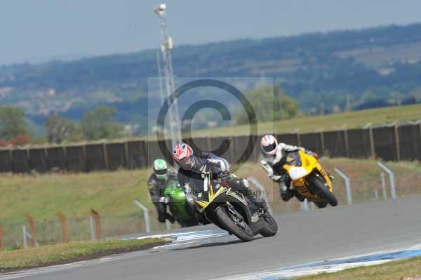 Motorcycle action photographs;donington;donington park leicestershire;donington photographs;event digital images;eventdigitalimages;no limits trackday;peter wileman photography;trackday;trackday digital images;trackday photos