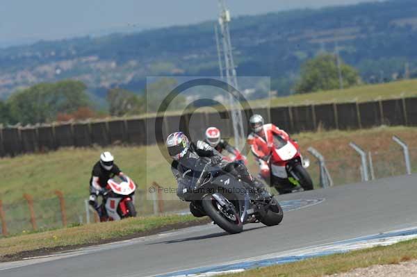 Motorcycle action photographs;donington;donington park leicestershire;donington photographs;event digital images;eventdigitalimages;no limits trackday;peter wileman photography;trackday;trackday digital images;trackday photos