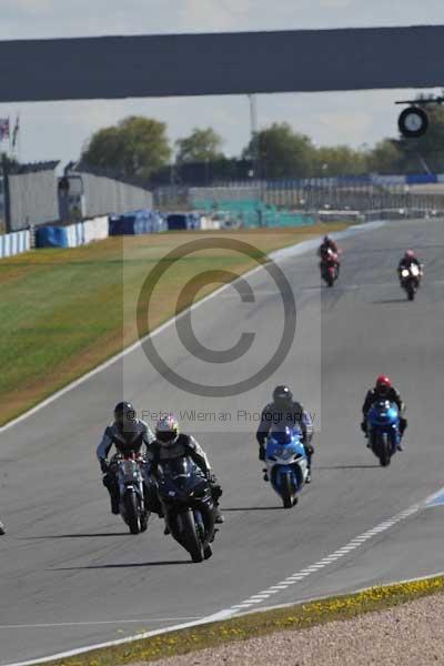 Motorcycle action photographs;donington;donington park leicestershire;donington photographs;event digital images;eventdigitalimages;no limits trackday;peter wileman photography;trackday;trackday digital images;trackday photos