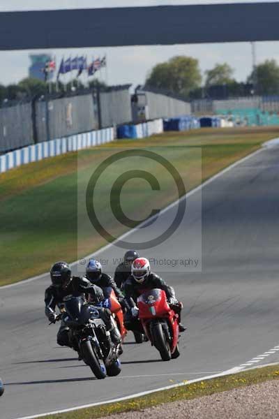 Motorcycle action photographs;donington;donington park leicestershire;donington photographs;event digital images;eventdigitalimages;no limits trackday;peter wileman photography;trackday;trackday digital images;trackday photos