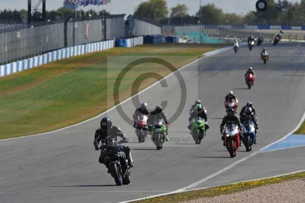 Motorcycle action photographs;donington;donington park leicestershire;donington photographs;event digital images;eventdigitalimages;no limits trackday;peter wileman photography;trackday;trackday digital images;trackday photos