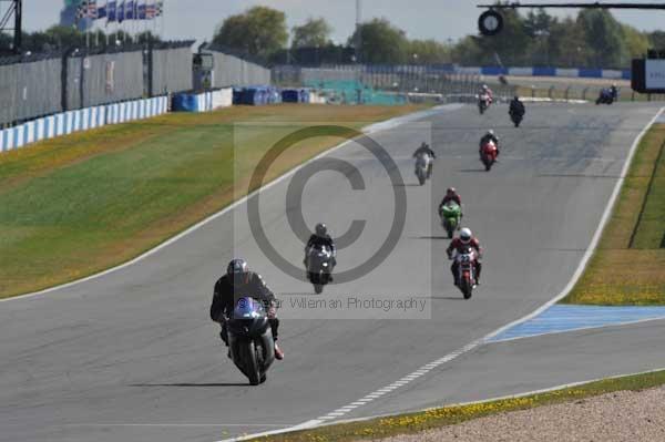 Motorcycle action photographs;donington;donington park leicestershire;donington photographs;event digital images;eventdigitalimages;no limits trackday;peter wileman photography;trackday;trackday digital images;trackday photos