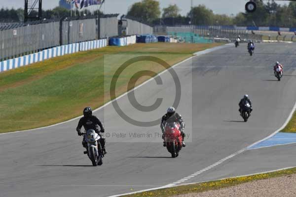 Motorcycle action photographs;donington;donington park leicestershire;donington photographs;event digital images;eventdigitalimages;no limits trackday;peter wileman photography;trackday;trackday digital images;trackday photos