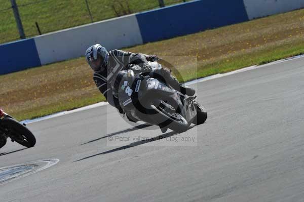 Motorcycle action photographs;donington;donington park leicestershire;donington photographs;event digital images;eventdigitalimages;no limits trackday;peter wileman photography;trackday;trackday digital images;trackday photos