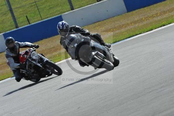 Motorcycle action photographs;donington;donington park leicestershire;donington photographs;event digital images;eventdigitalimages;no limits trackday;peter wileman photography;trackday;trackday digital images;trackday photos