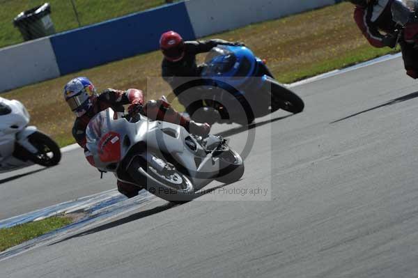 Motorcycle action photographs;donington;donington park leicestershire;donington photographs;event digital images;eventdigitalimages;no limits trackday;peter wileman photography;trackday;trackday digital images;trackday photos