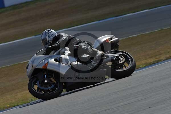 Motorcycle action photographs;donington;donington park leicestershire;donington photographs;event digital images;eventdigitalimages;no limits trackday;peter wileman photography;trackday;trackday digital images;trackday photos
