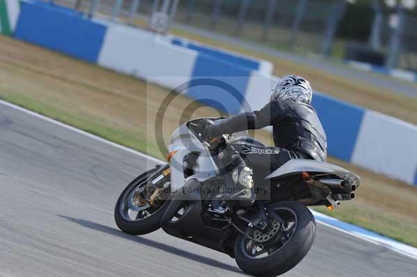 Motorcycle action photographs;donington;donington park leicestershire;donington photographs;event digital images;eventdigitalimages;no limits trackday;peter wileman photography;trackday;trackday digital images;trackday photos