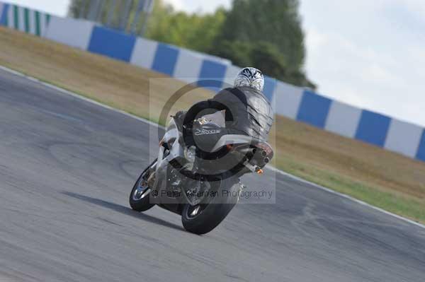 Motorcycle action photographs;donington;donington park leicestershire;donington photographs;event digital images;eventdigitalimages;no limits trackday;peter wileman photography;trackday;trackday digital images;trackday photos
