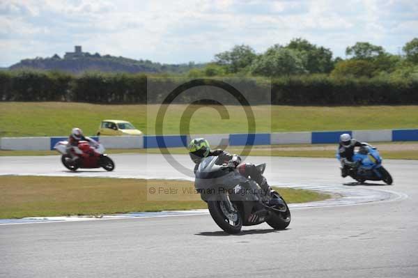 Motorcycle action photographs;donington;donington park leicestershire;donington photographs;event digital images;eventdigitalimages;no limits trackday;peter wileman photography;trackday;trackday digital images;trackday photos