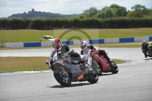 Motorcycle action photographs;donington;donington park leicestershire;donington photographs;event digital images;eventdigitalimages;no limits trackday;peter wileman photography;trackday;trackday digital images;trackday photos