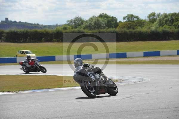 Motorcycle action photographs;donington;donington park leicestershire;donington photographs;event digital images;eventdigitalimages;no limits trackday;peter wileman photography;trackday;trackday digital images;trackday photos