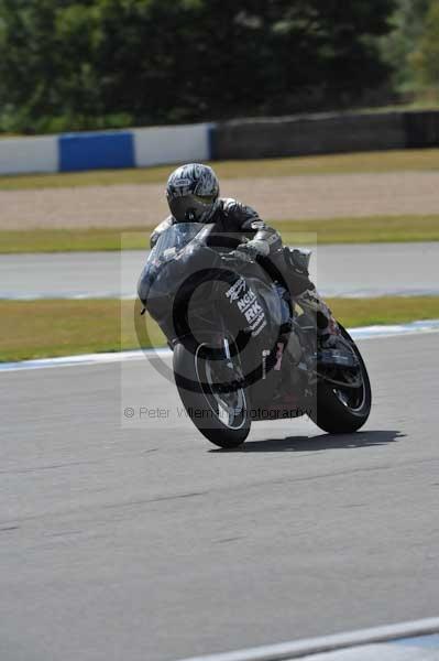 Motorcycle action photographs;donington;donington park leicestershire;donington photographs;event digital images;eventdigitalimages;no limits trackday;peter wileman photography;trackday;trackday digital images;trackday photos