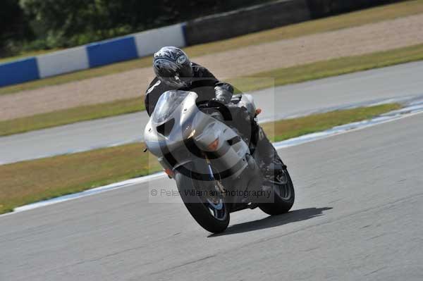 Motorcycle action photographs;donington;donington park leicestershire;donington photographs;event digital images;eventdigitalimages;no limits trackday;peter wileman photography;trackday;trackday digital images;trackday photos