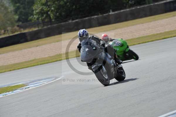 Motorcycle action photographs;donington;donington park leicestershire;donington photographs;event digital images;eventdigitalimages;no limits trackday;peter wileman photography;trackday;trackday digital images;trackday photos