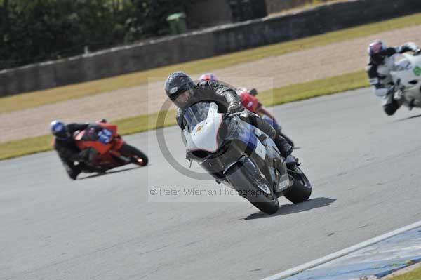 Motorcycle action photographs;donington;donington park leicestershire;donington photographs;event digital images;eventdigitalimages;no limits trackday;peter wileman photography;trackday;trackday digital images;trackday photos