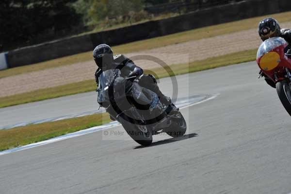 Motorcycle action photographs;donington;donington park leicestershire;donington photographs;event digital images;eventdigitalimages;no limits trackday;peter wileman photography;trackday;trackday digital images;trackday photos