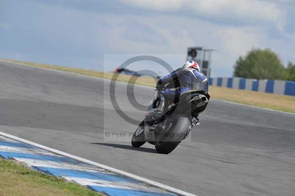 Motorcycle action photographs;donington;donington park leicestershire;donington photographs;event digital images;eventdigitalimages;no limits trackday;peter wileman photography;trackday;trackday digital images;trackday photos