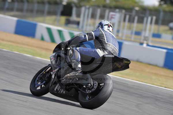 Motorcycle action photographs;donington;donington park leicestershire;donington photographs;event digital images;eventdigitalimages;no limits trackday;peter wileman photography;trackday;trackday digital images;trackday photos