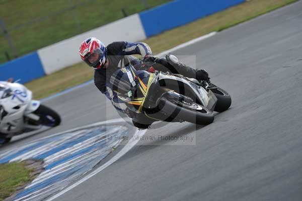 Motorcycle action photographs;donington;donington park leicestershire;donington photographs;event digital images;eventdigitalimages;no limits trackday;peter wileman photography;trackday;trackday digital images;trackday photos