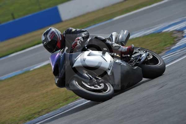 Motorcycle action photographs;donington;donington park leicestershire;donington photographs;event digital images;eventdigitalimages;no limits trackday;peter wileman photography;trackday;trackday digital images;trackday photos