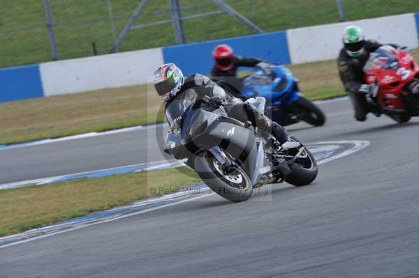 Motorcycle action photographs;donington;donington park leicestershire;donington photographs;event digital images;eventdigitalimages;no limits trackday;peter wileman photography;trackday;trackday digital images;trackday photos