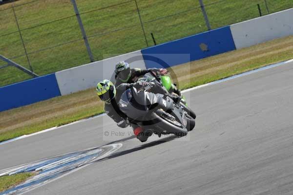 Motorcycle action photographs;donington;donington park leicestershire;donington photographs;event digital images;eventdigitalimages;no limits trackday;peter wileman photography;trackday;trackday digital images;trackday photos