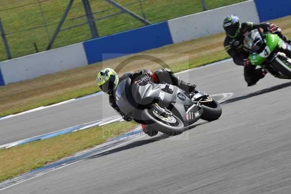 Motorcycle action photographs;donington;donington park leicestershire;donington photographs;event digital images;eventdigitalimages;no limits trackday;peter wileman photography;trackday;trackday digital images;trackday photos