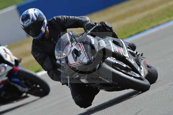 Motorcycle action photographs;donington;donington park leicestershire;donington photographs;event digital images;eventdigitalimages;no limits trackday;peter wileman photography;trackday;trackday digital images;trackday photos