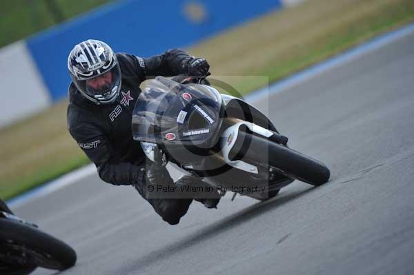 Motorcycle action photographs;donington;donington park leicestershire;donington photographs;event digital images;eventdigitalimages;no limits trackday;peter wileman photography;trackday;trackday digital images;trackday photos