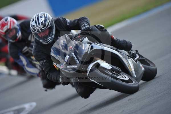 Motorcycle action photographs;donington;donington park leicestershire;donington photographs;event digital images;eventdigitalimages;no limits trackday;peter wileman photography;trackday;trackday digital images;trackday photos