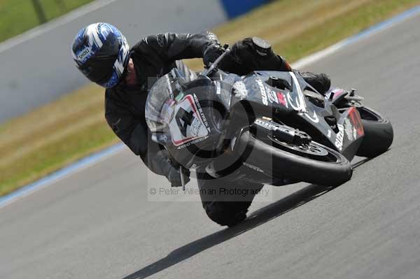 Motorcycle action photographs;donington;donington park leicestershire;donington photographs;event digital images;eventdigitalimages;no limits trackday;peter wileman photography;trackday;trackday digital images;trackday photos