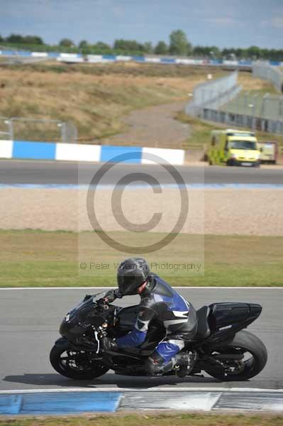 Motorcycle action photographs;donington;donington park leicestershire;donington photographs;event digital images;eventdigitalimages;no limits trackday;peter wileman photography;trackday;trackday digital images;trackday photos