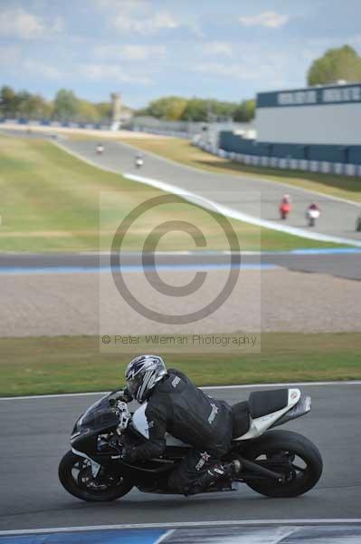 Motorcycle action photographs;donington;donington park leicestershire;donington photographs;event digital images;eventdigitalimages;no limits trackday;peter wileman photography;trackday;trackday digital images;trackday photos