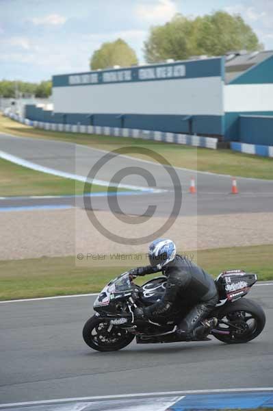Motorcycle action photographs;donington;donington park leicestershire;donington photographs;event digital images;eventdigitalimages;no limits trackday;peter wileman photography;trackday;trackday digital images;trackday photos