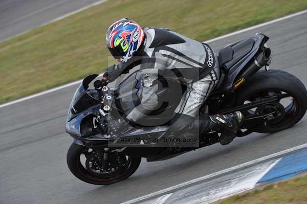 Motorcycle action photographs;donington;donington park leicestershire;donington photographs;event digital images;eventdigitalimages;no limits trackday;peter wileman photography;trackday;trackday digital images;trackday photos