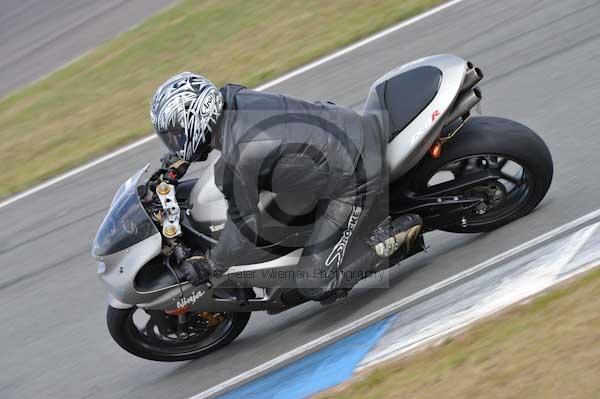 Motorcycle action photographs;donington;donington park leicestershire;donington photographs;event digital images;eventdigitalimages;no limits trackday;peter wileman photography;trackday;trackday digital images;trackday photos
