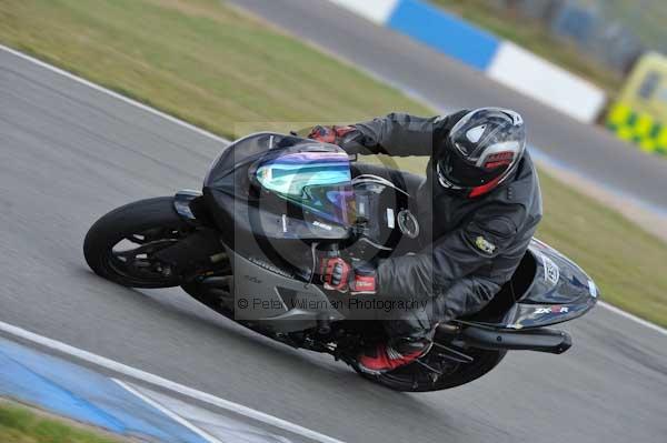 Motorcycle action photographs;donington;donington park leicestershire;donington photographs;event digital images;eventdigitalimages;no limits trackday;peter wileman photography;trackday;trackday digital images;trackday photos