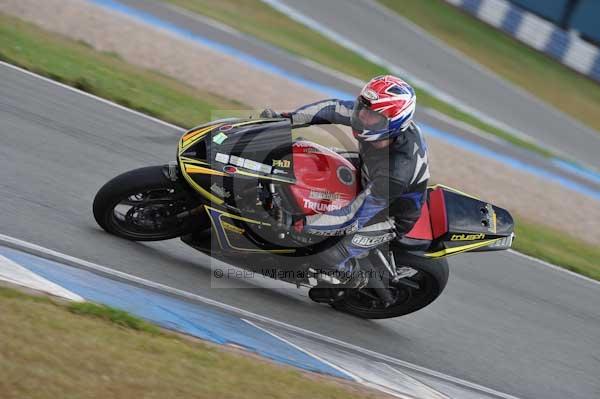 Motorcycle action photographs;donington;donington park leicestershire;donington photographs;event digital images;eventdigitalimages;no limits trackday;peter wileman photography;trackday;trackday digital images;trackday photos
