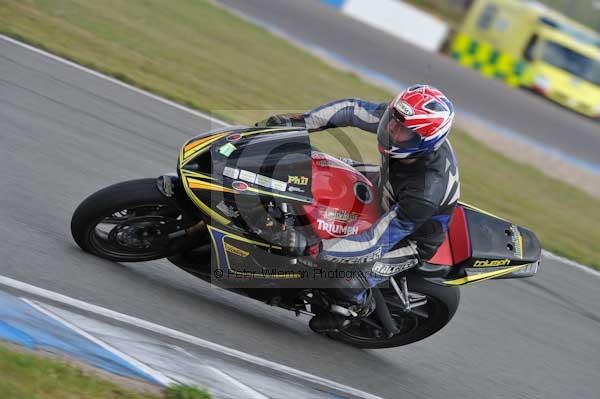 Motorcycle action photographs;donington;donington park leicestershire;donington photographs;event digital images;eventdigitalimages;no limits trackday;peter wileman photography;trackday;trackday digital images;trackday photos