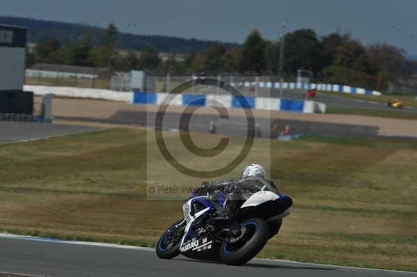 Motorcycle action photographs;donington;donington park leicestershire;donington photographs;event digital images;eventdigitalimages;no limits trackday;peter wileman photography;trackday;trackday digital images;trackday photos