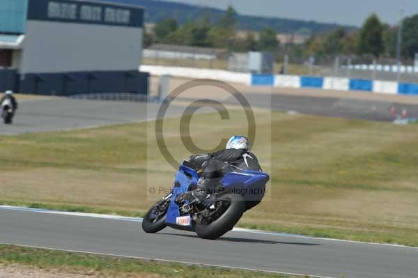 Motorcycle action photographs;donington;donington park leicestershire;donington photographs;event digital images;eventdigitalimages;no limits trackday;peter wileman photography;trackday;trackday digital images;trackday photos