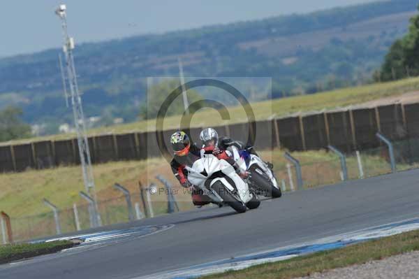 Motorcycle action photographs;donington;donington park leicestershire;donington photographs;event digital images;eventdigitalimages;no limits trackday;peter wileman photography;trackday;trackday digital images;trackday photos